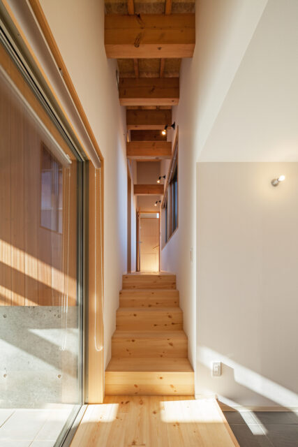 芦ノ湖高原の家丨株式会社米村和夫建築アトリエ-43