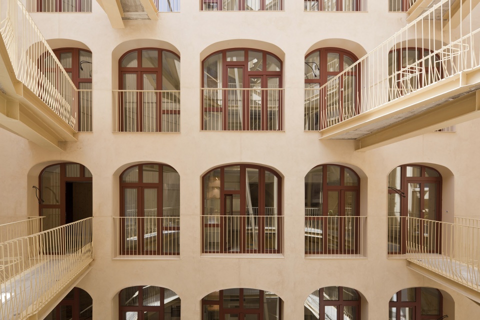 巴塞罗那 La Carbonería 集体住宅修复丨西班牙巴塞罗那-41
