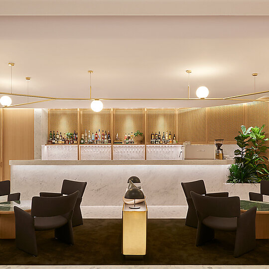 QANTAS First Lounge, Singapore by CAON Studio in Collaboration with Akin Atelier | Australian Interior Design Awards-7
