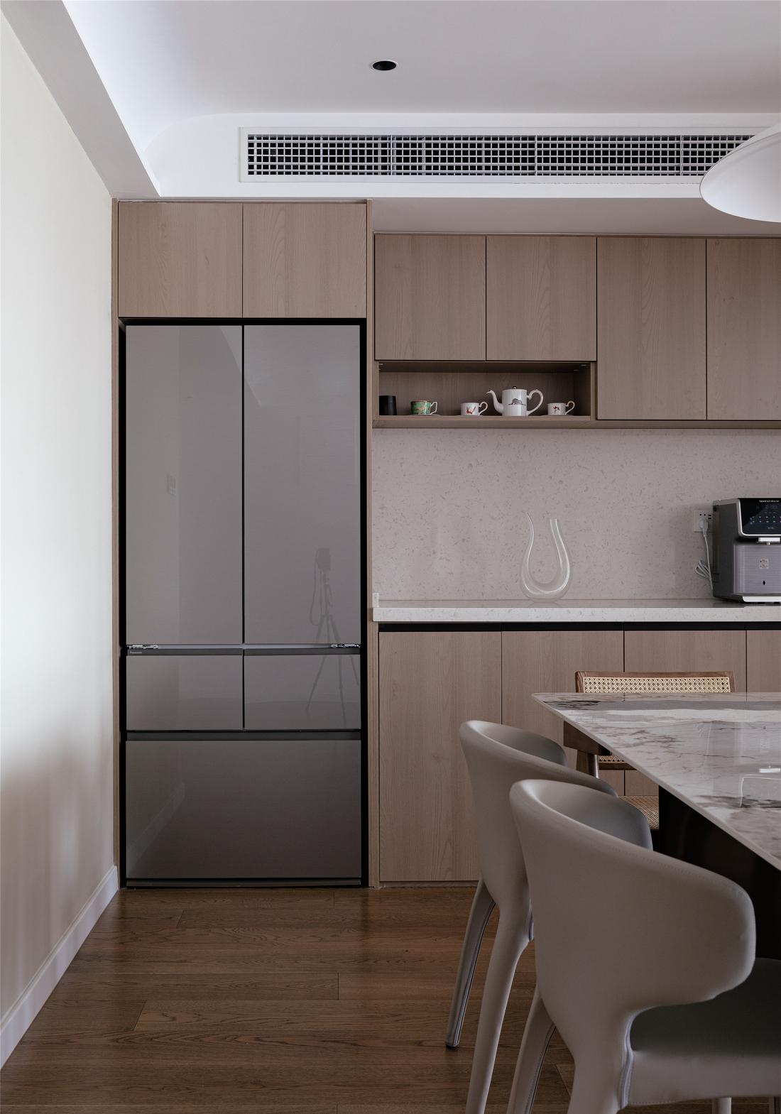 简约清新二手房翻新设计-13