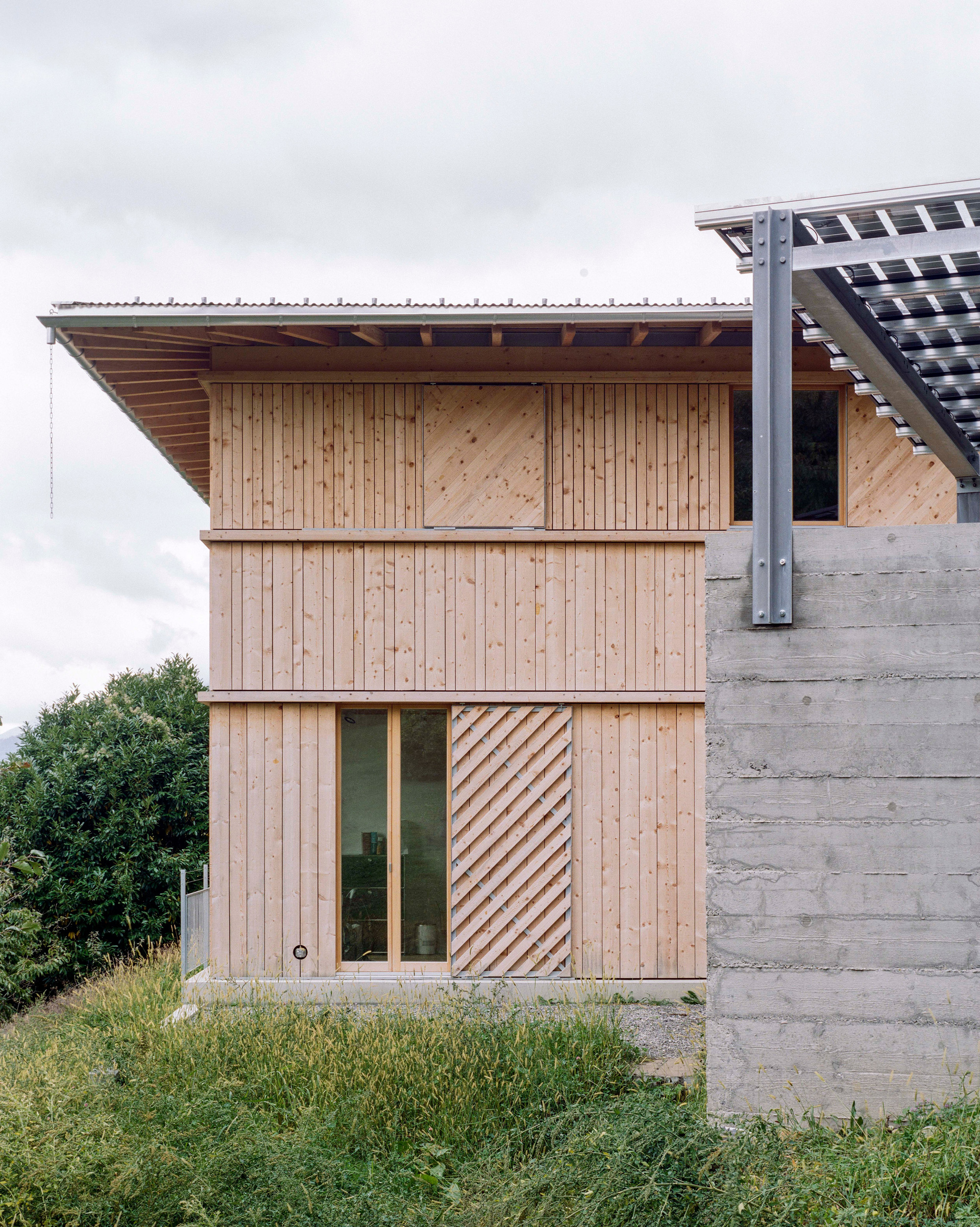 葡萄园中的房子丨瑞士-23