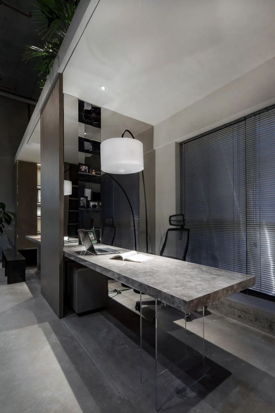 《无》极简空间,灵动镜面,打造办公新境界-21