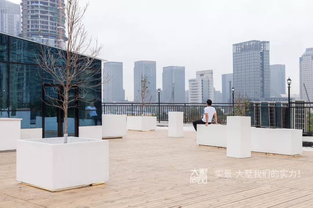 南通「想里」楼顶玻璃房咖啡厅，现代简约风的第三空间-40