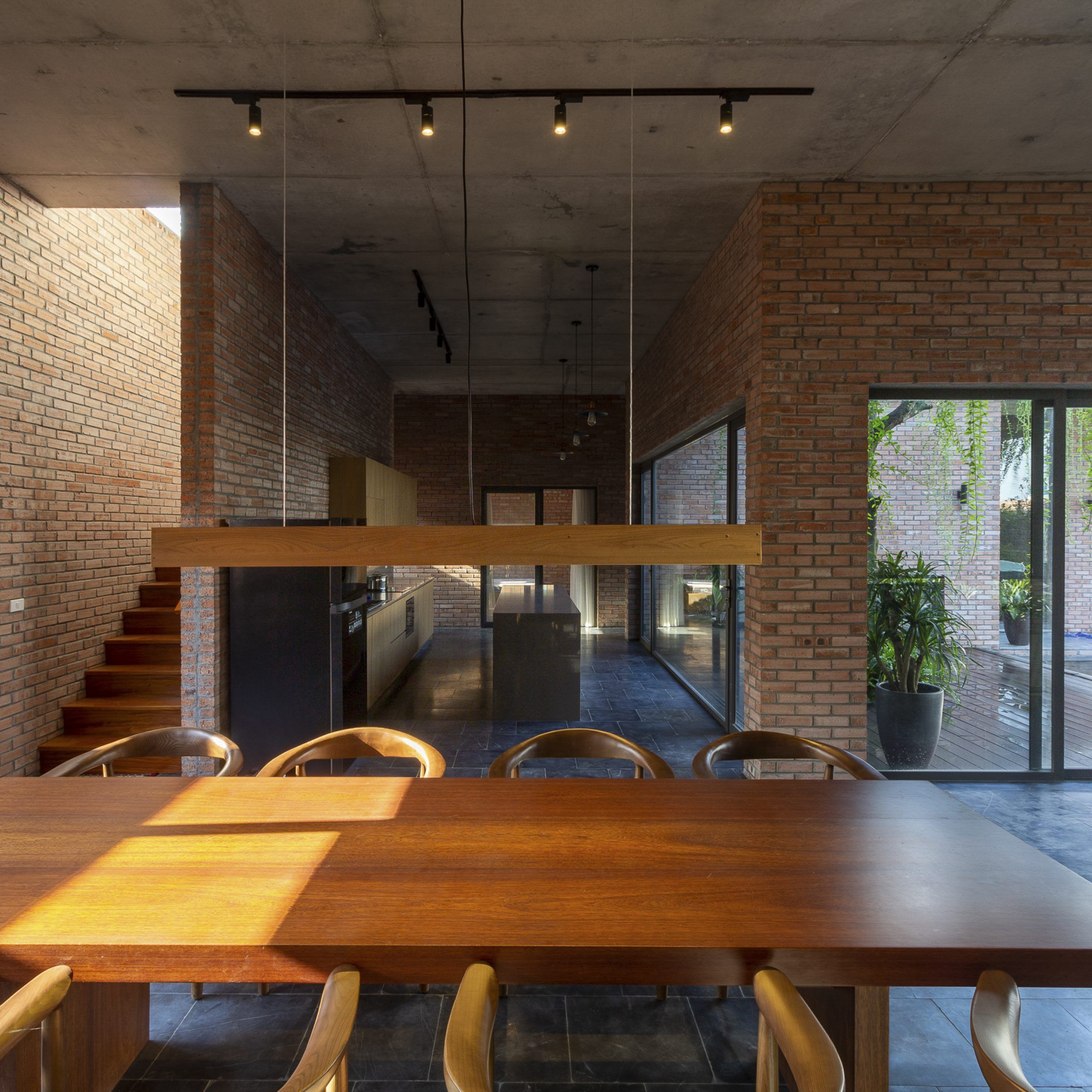 Mạo Khê House - Ngôi nhà gạch đỏ với không gian xanh bao phủ | HGAA-6