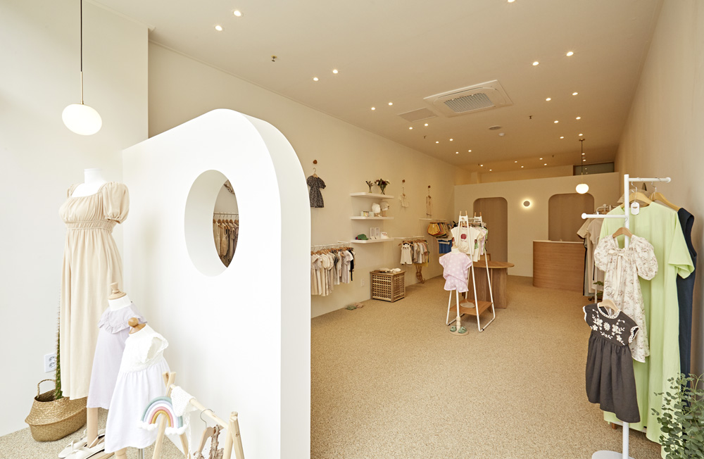 温馨亲子空间 | 13 坪家居卖场设计-5