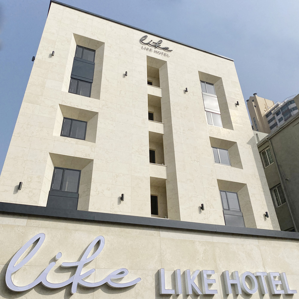 简约设计打造温馨酒店空间-2