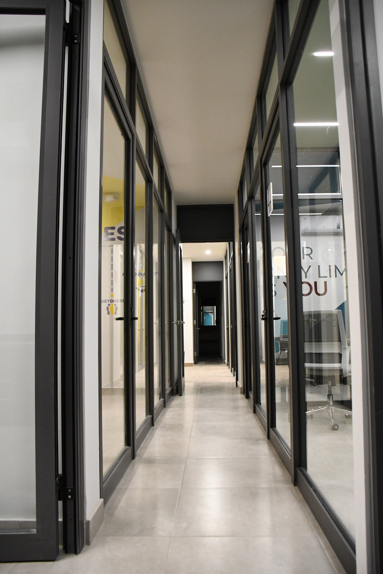 梅里迪阿姆工作-18