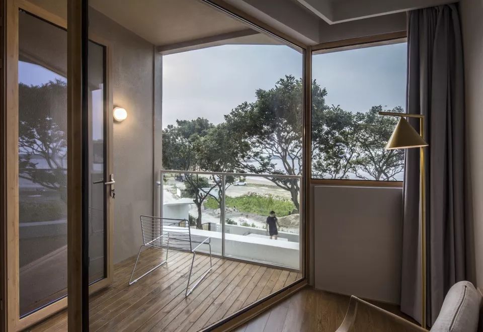 去欧式符号的舟山民宿，凝视自然的海景生活-33