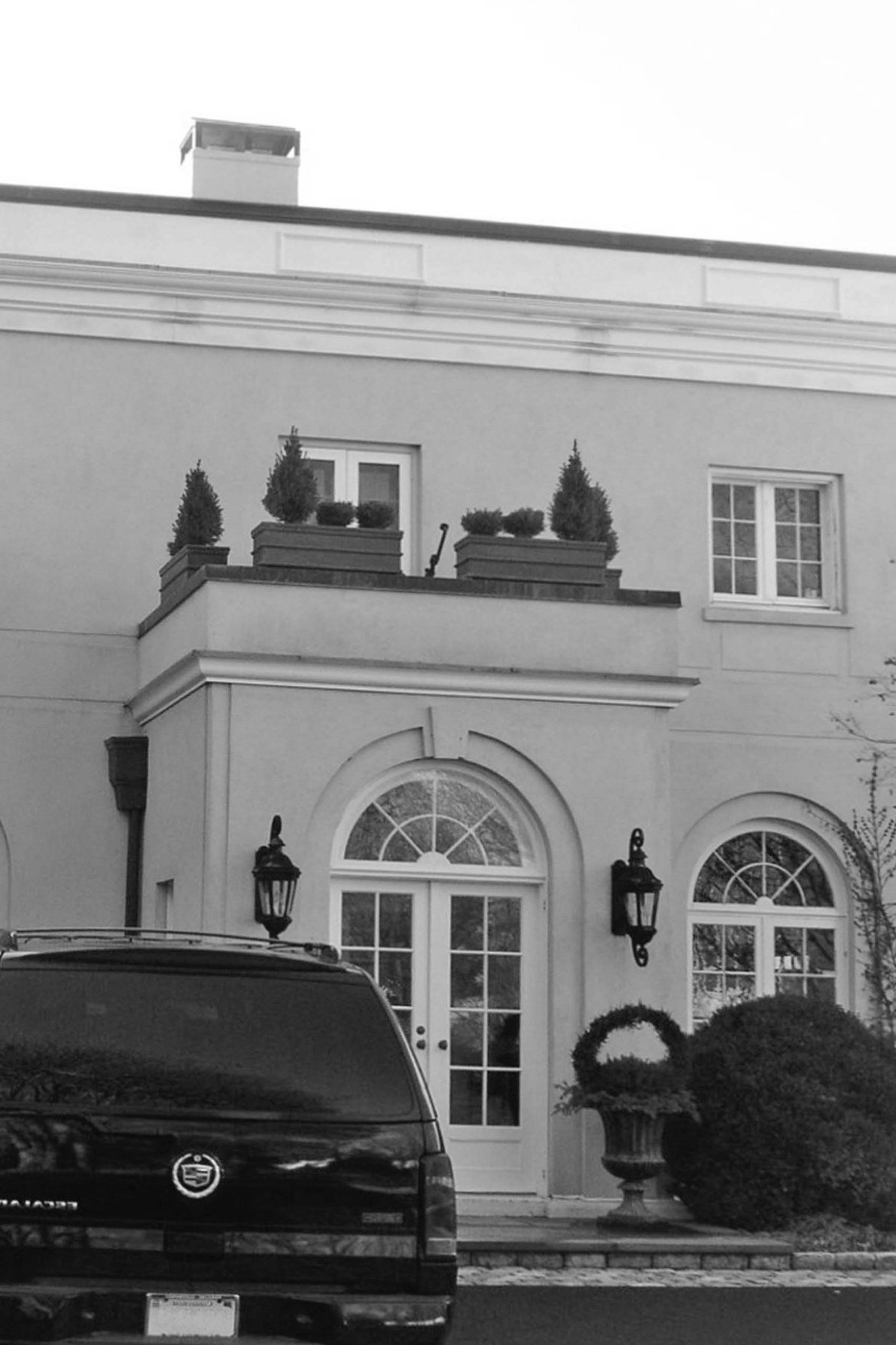 Waterfront Mediterranean Home — Charles Hilton Architects-4