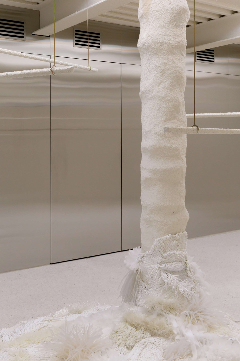 Andersson Bell旗舰店,首尔 / Creative Studio Unravel-56