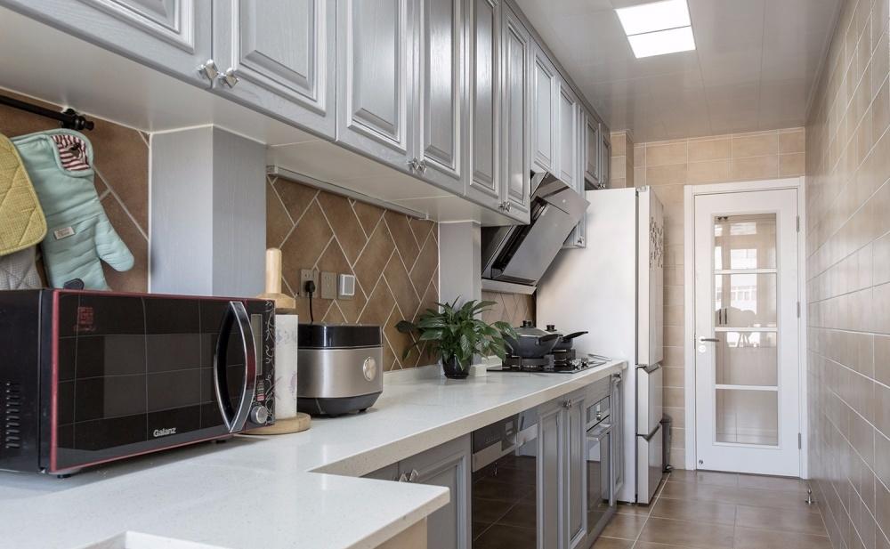 "柔美高级灰"打造大气开阔家居空间-12