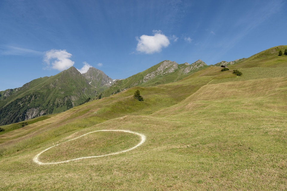 瑞士 Safiental 艺术双年展 | 垂直与水平的美学探索-22