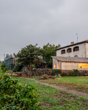 鸡舍丨西班牙丨Arnau estudi d'arquitectura