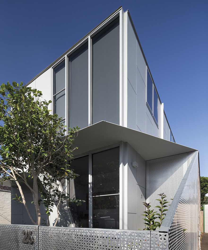 Angular Melbourne House Designed to Support an Active Lifestyle-3