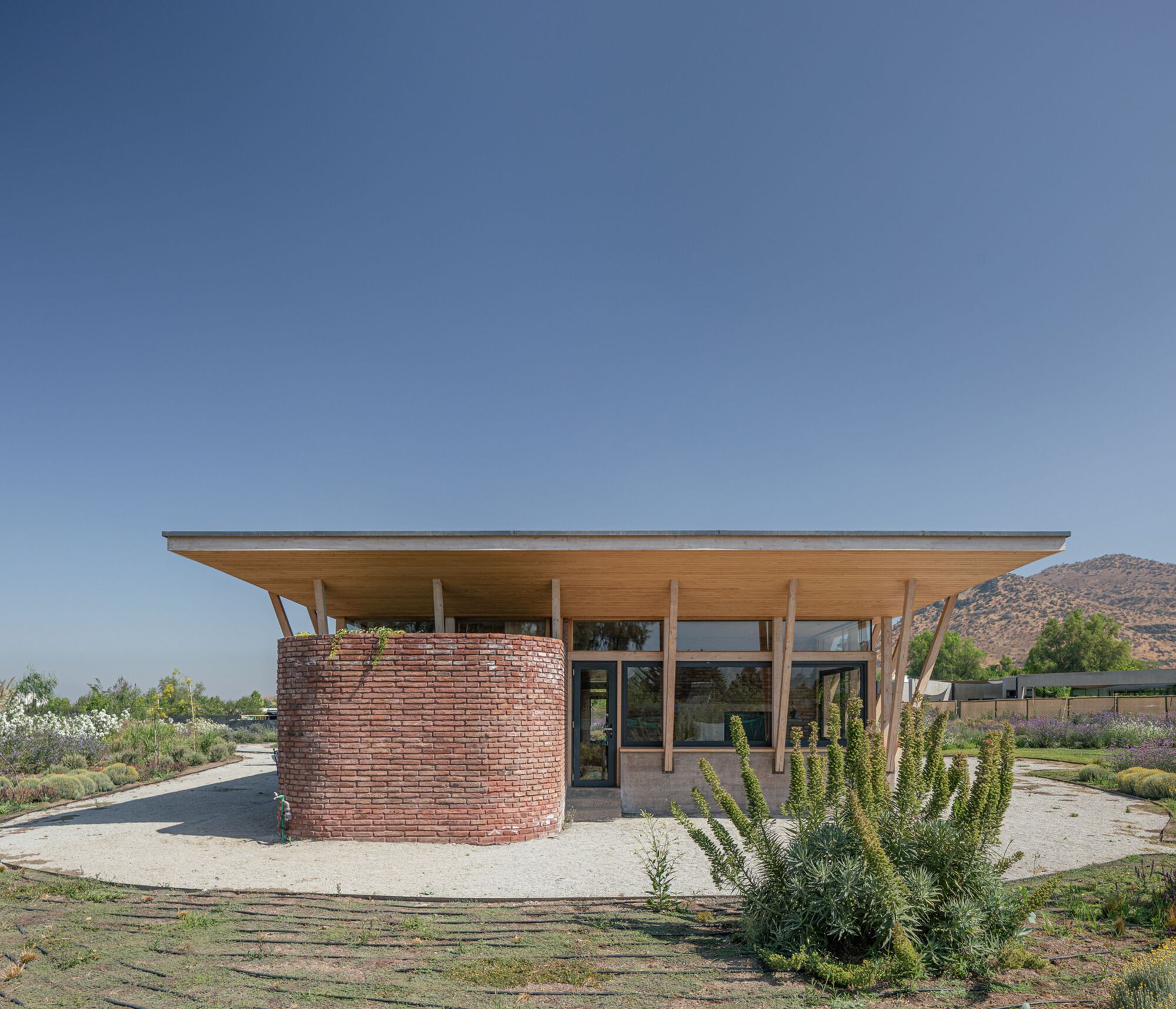 弧形墙屋丨智利-11