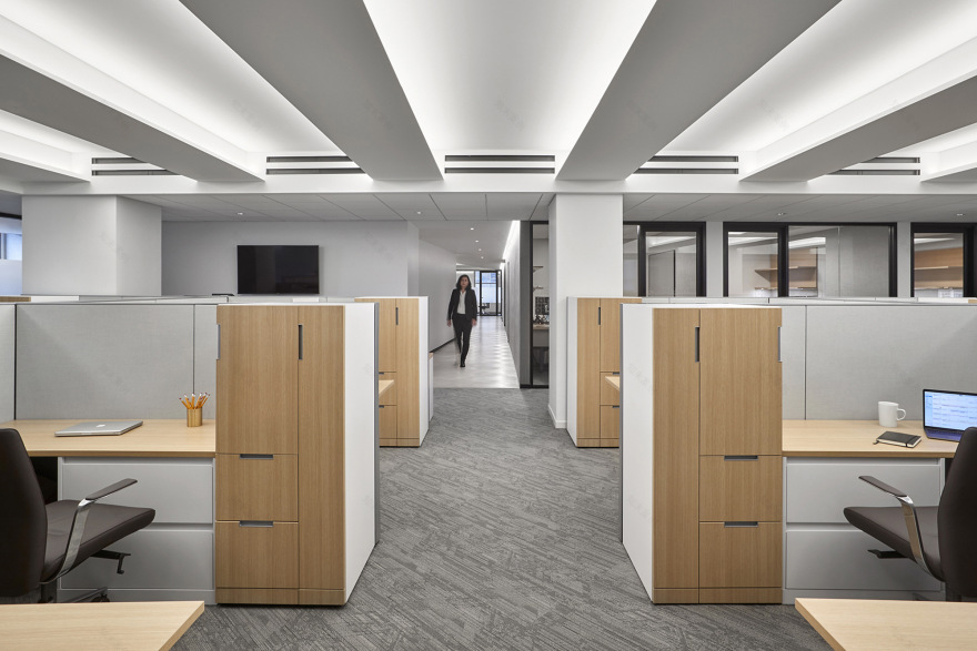 纽约市机密金融公司办公室设计-12