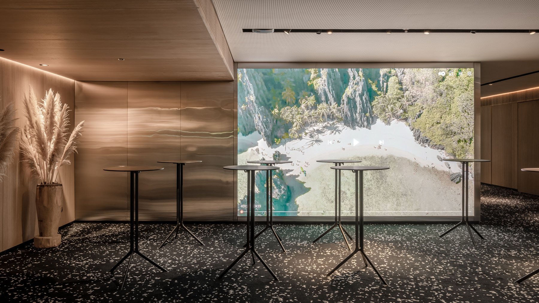 GRAND EMILY HOTEL/ Конференц Зал — YOD Group-10