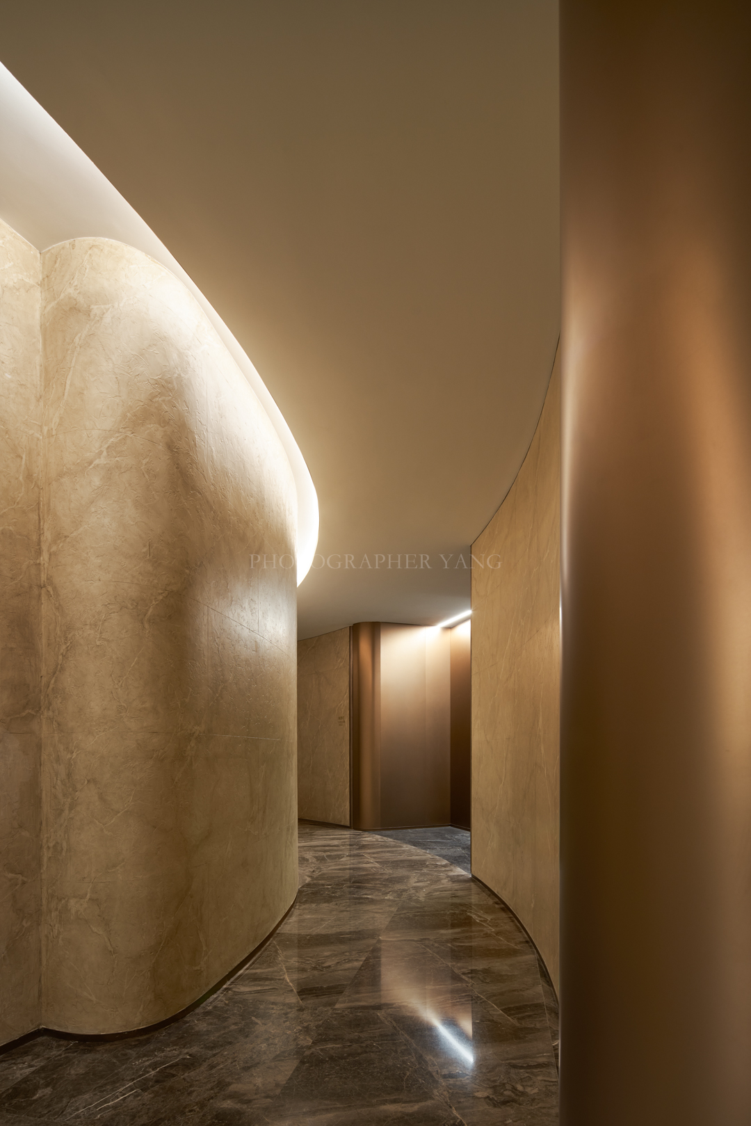 滴水湖洲际私人会所丨中国上海-9