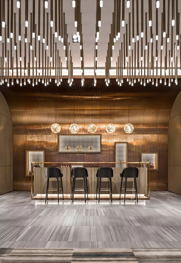 从你的全“室”界路过丨方磊新作-20