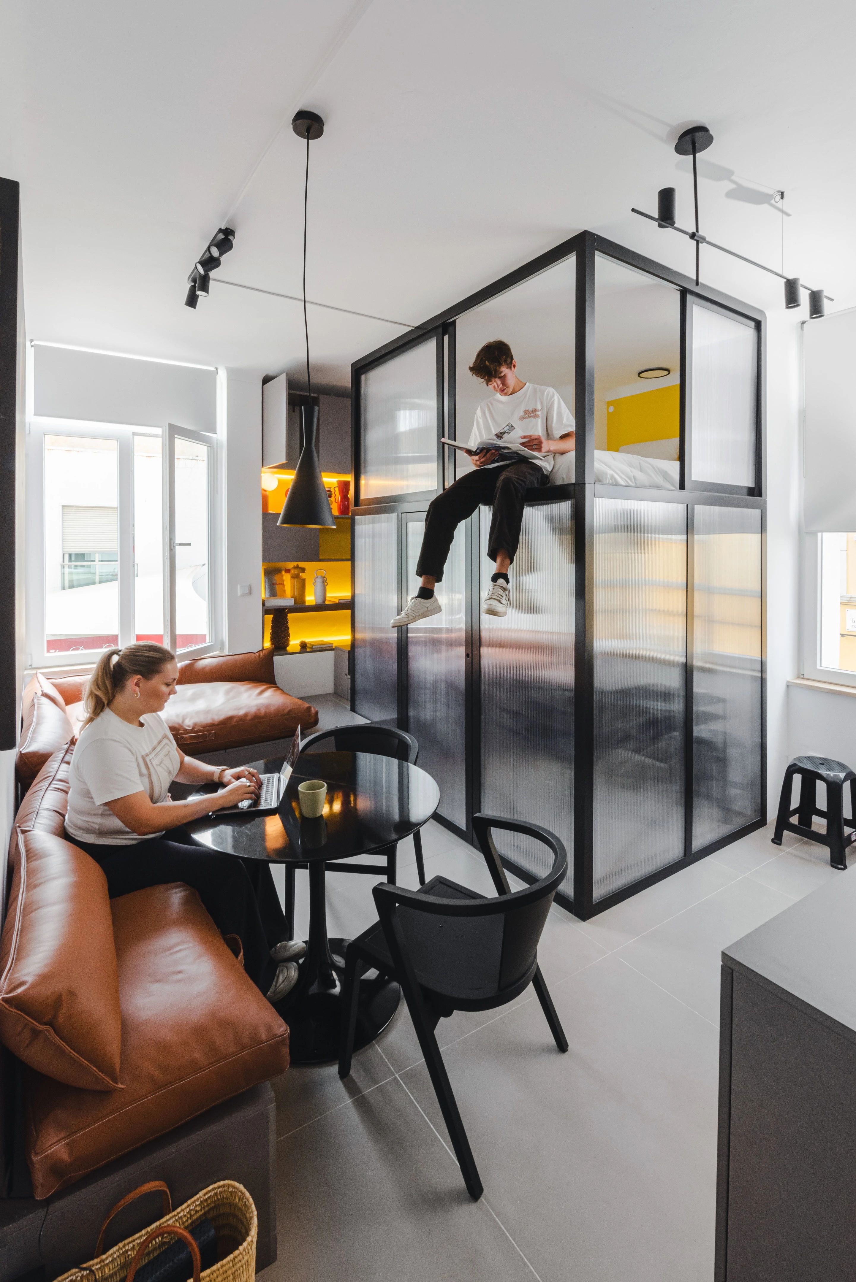 葡萄牙波尔蒂芒 32㎡一居室公寓设计丨Studio Arte architecture  design-4