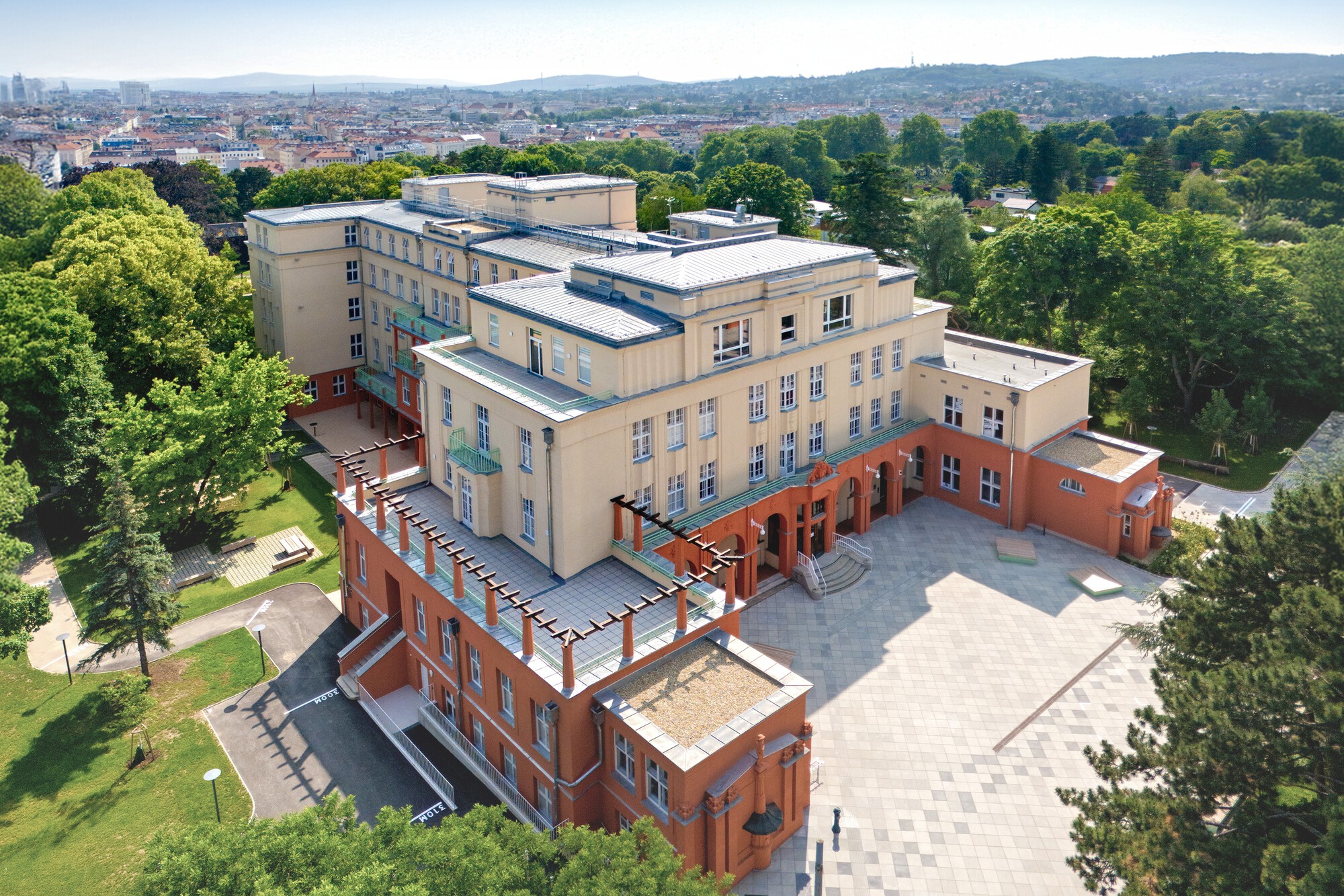 Gersthof Model School Renovation and Conversion / Franz&Sue-39