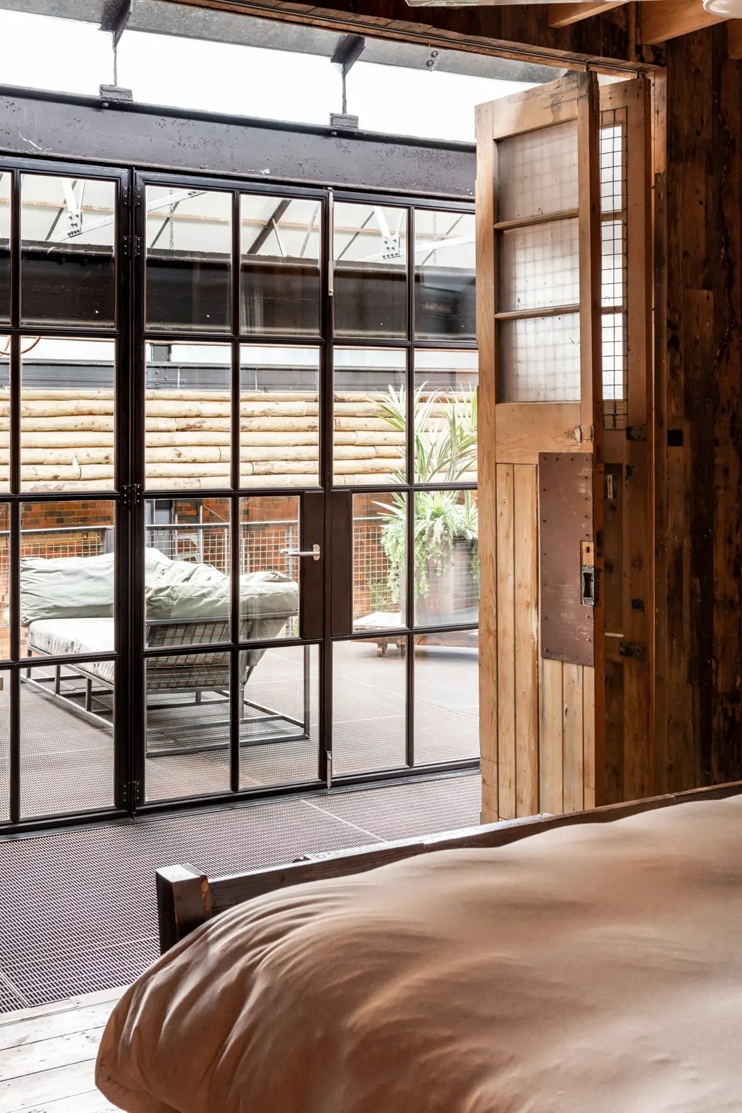 英伦风尚 | 伯明翰纺织厂 loft 的惊艳翻新-8