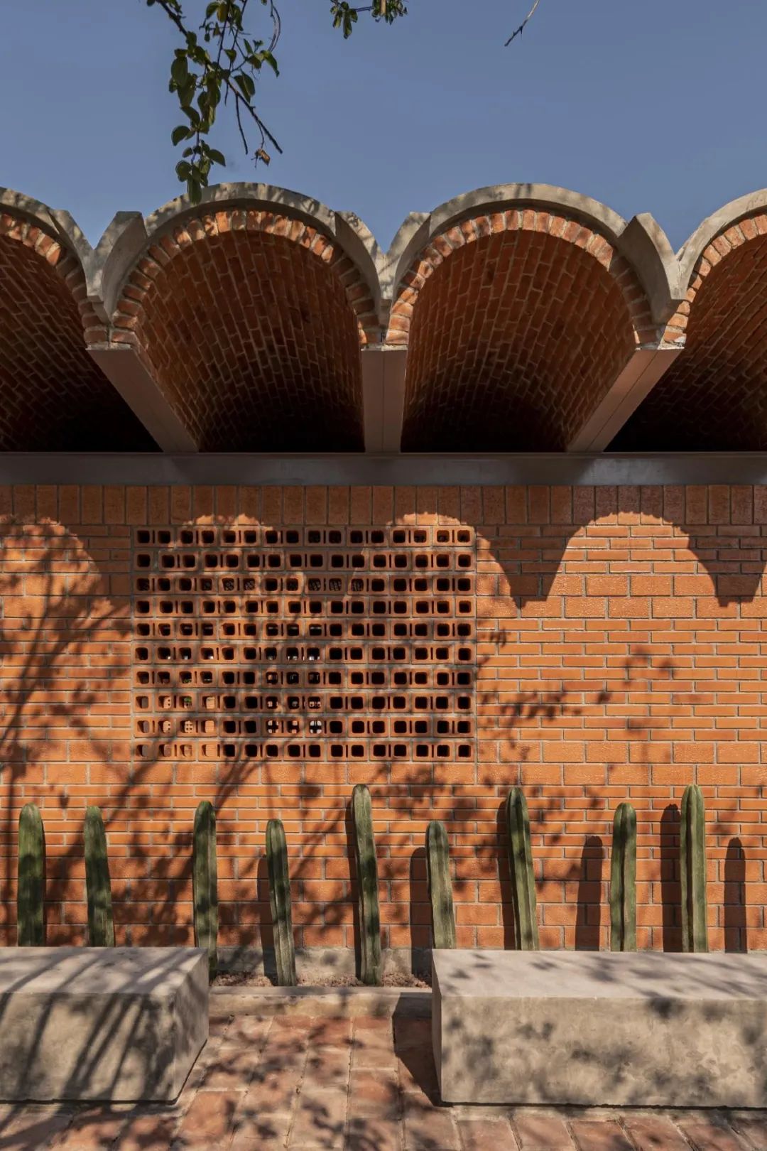 蒙杜库别墅丨几内亚丨Remy Aznar 和 William Tailly-37