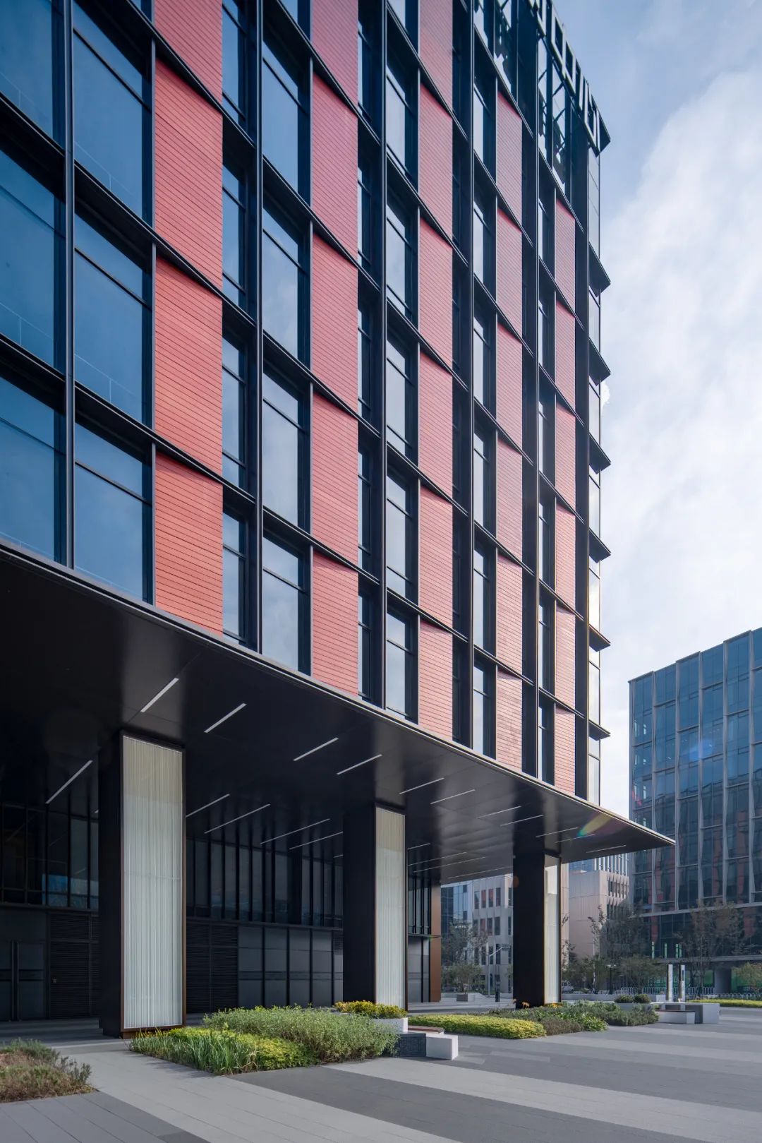 上海虹桥万创中心丨中国上海丨深圳华汇设计有限公司-75