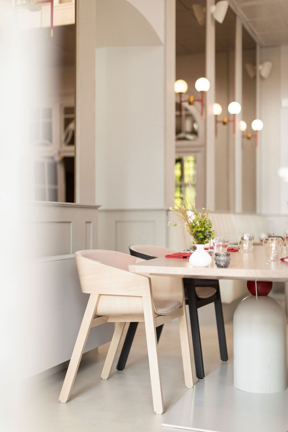 “自然之恋” 波兰知名主厨 Amaro 的“心”餐厅丨IDEOGRAF Paulina Czurak-10