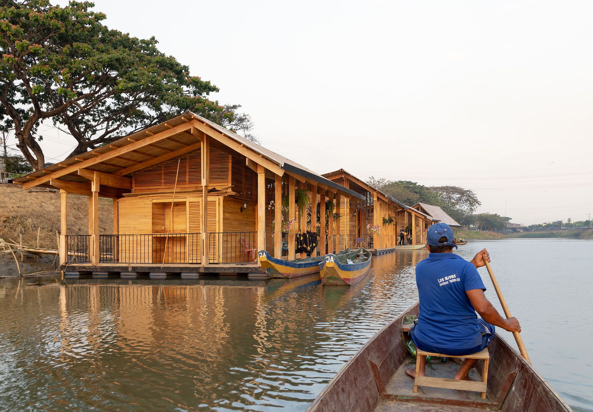 The Floating Neighborhood of Las Balsas / Natura Futura-9