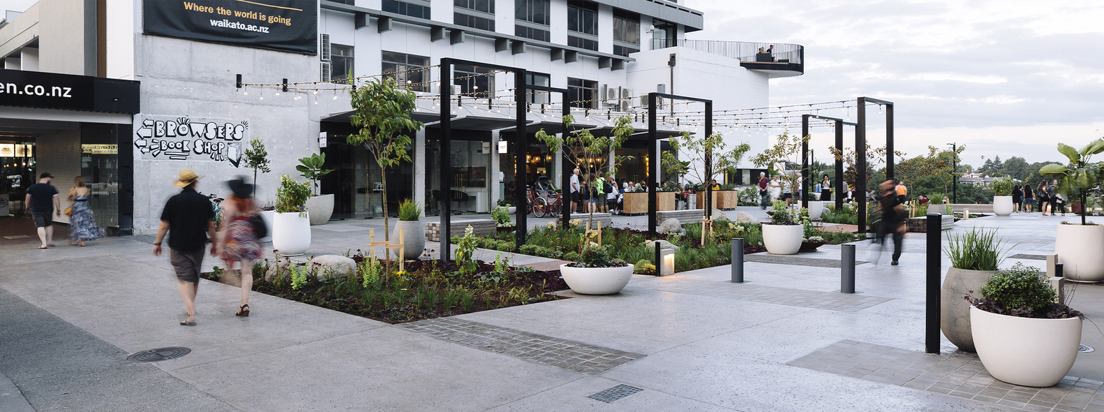 维克多利亚河畔公园 · 连接城市与自然的创意设计-28