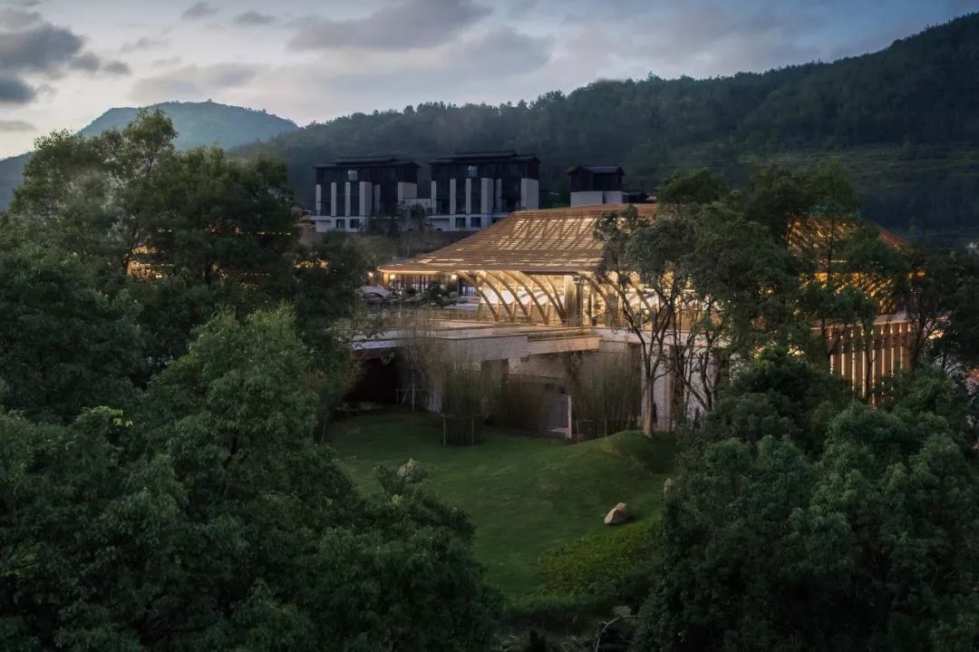 泰禾青云小镇 | 山水禅意与现代建筑的完美融合-6