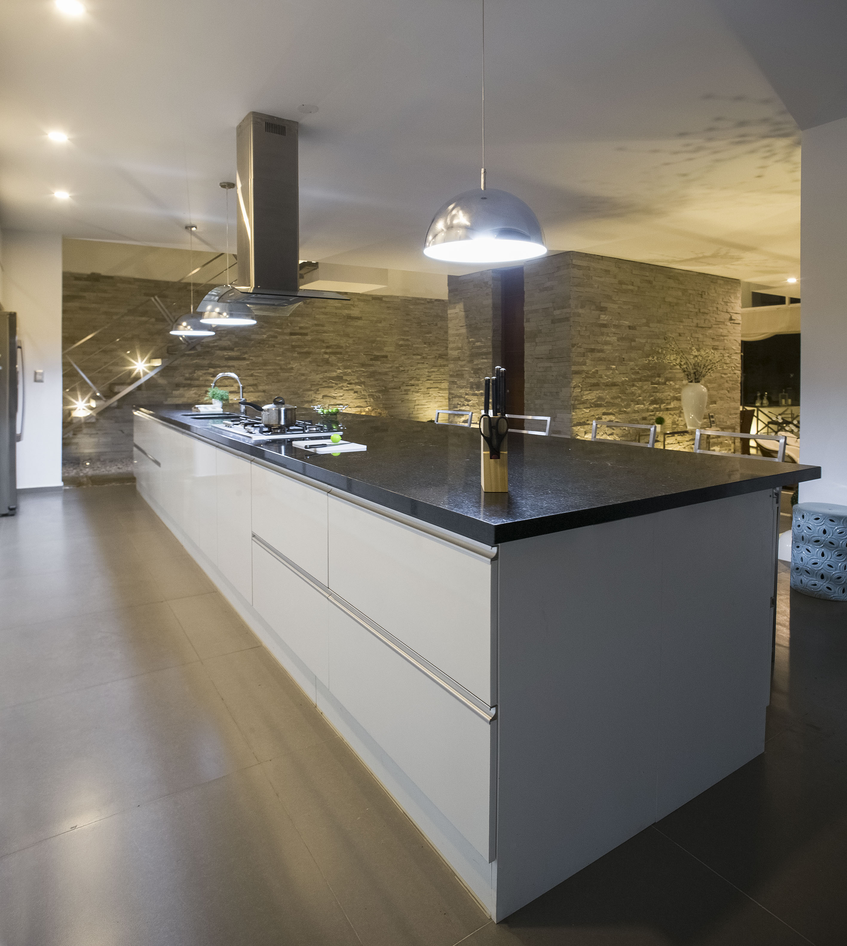 三立方体秘鲁海滩别墅 | 创新空间设计，三家庭共享和谐生活-58