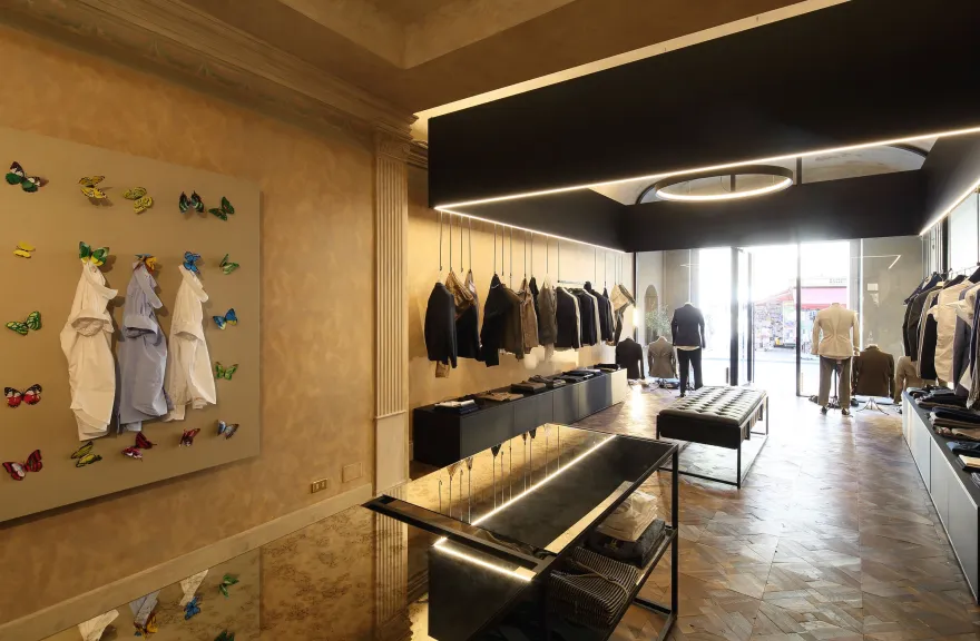 Reggio Emilia 服装店室内设计丨意大利雷焦艾米利亚-5