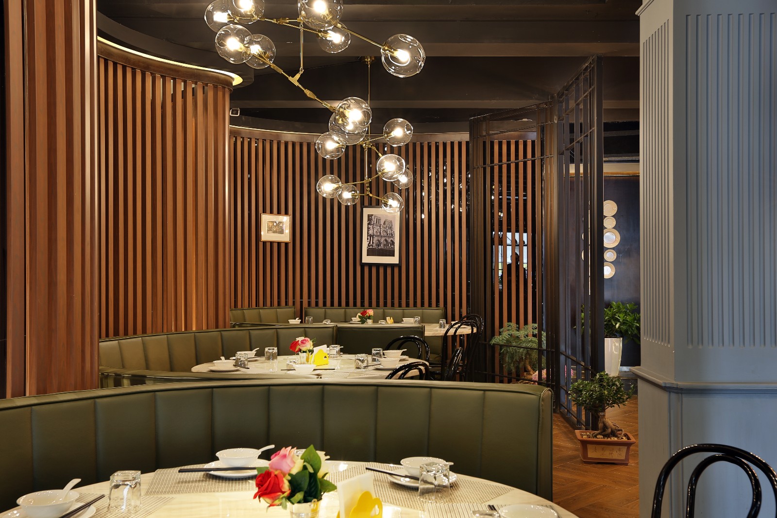 IDDW 道伟设计 | “灰度”巴黎中餐厅,简约工业风融合巴黎元素-54