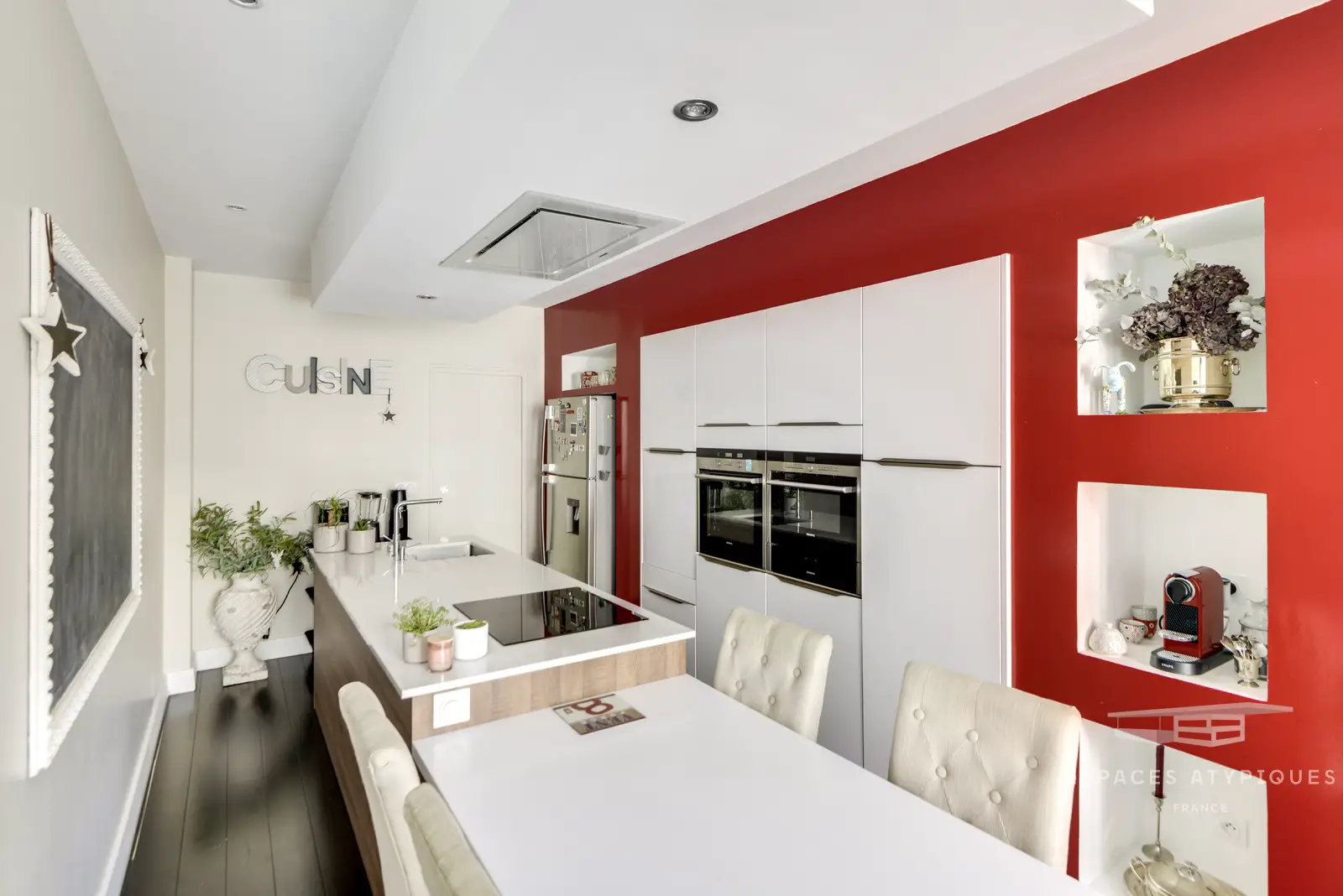 波尔多现代风别墅 | 室内设计与自然光的完美融合-2