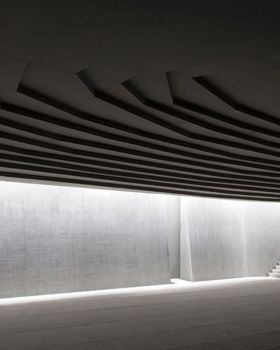 融入自然的宁静圣地——土耳其山间 Sancaklar 清真寺