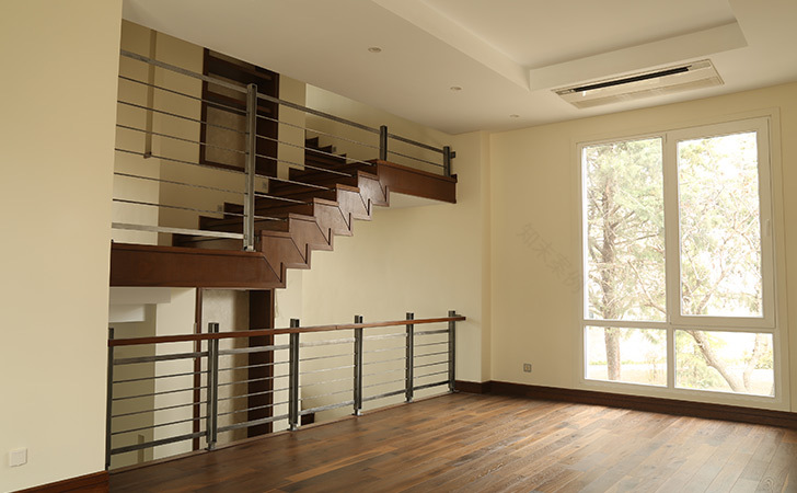 2012 年建设的拉瓦桑私人住宅-21