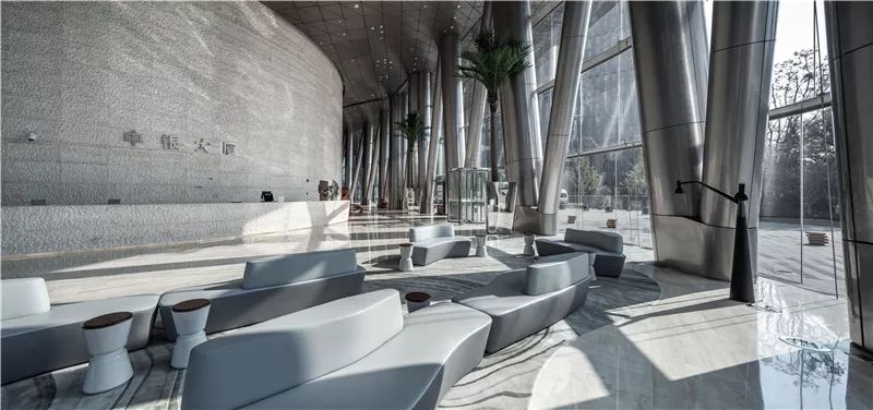 中银大厦 | 光影艺术的办公空间-37