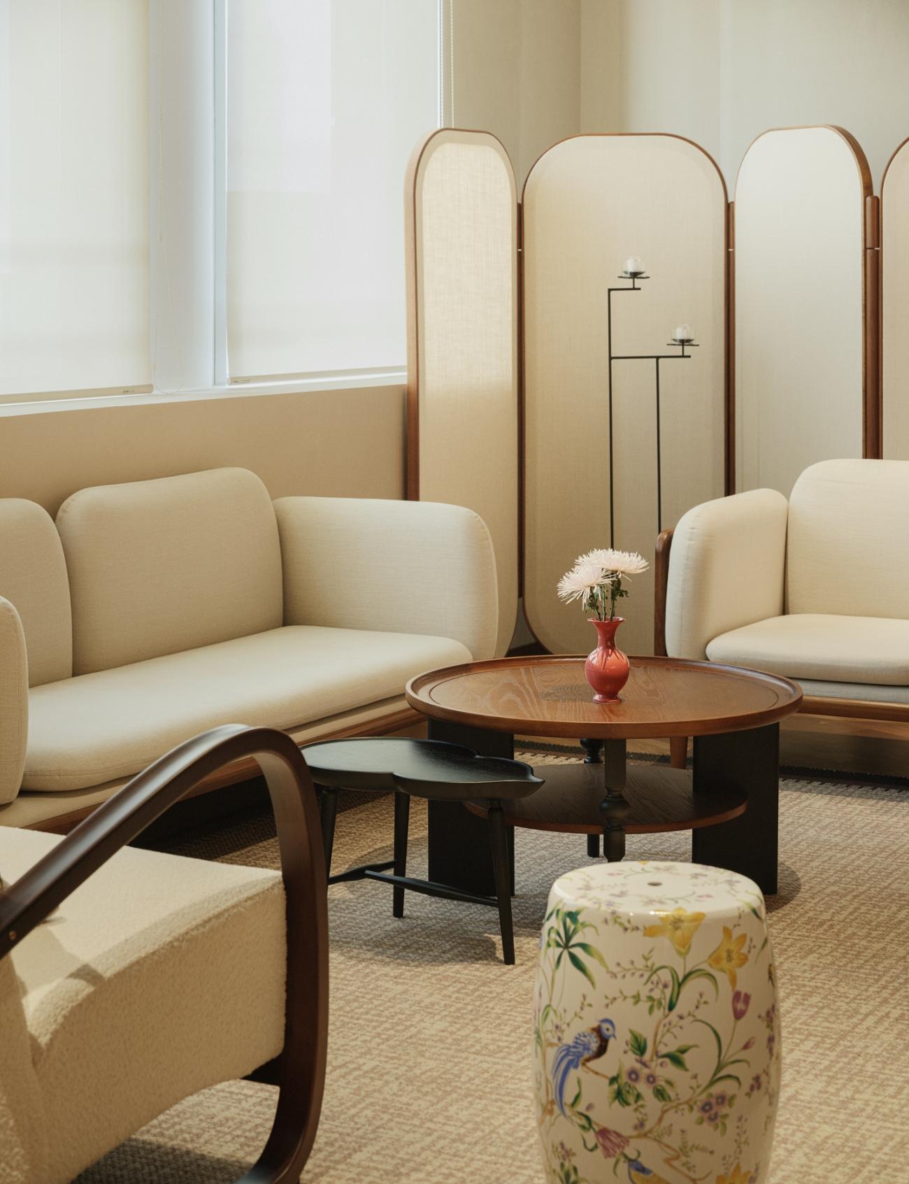 上海白色系文化公司丨中国上海丨艾洛设计-23