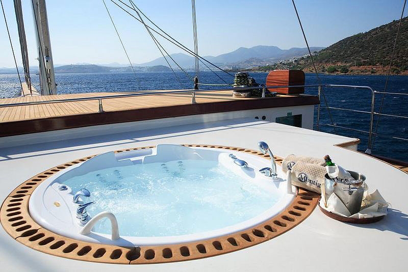 帆船游艇Montigne室内设计-31