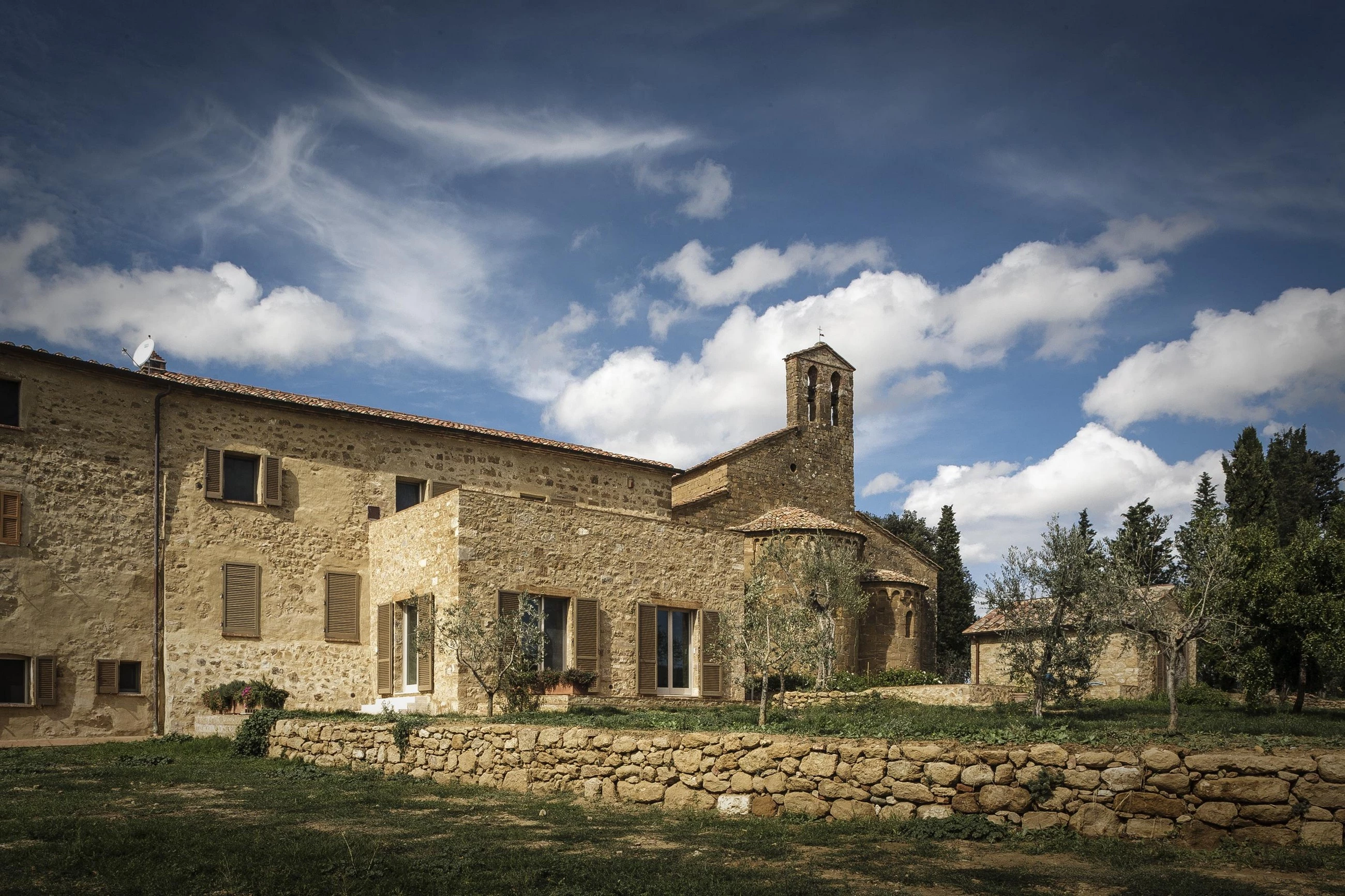 意大利古教堂旁的周末度假屋-40