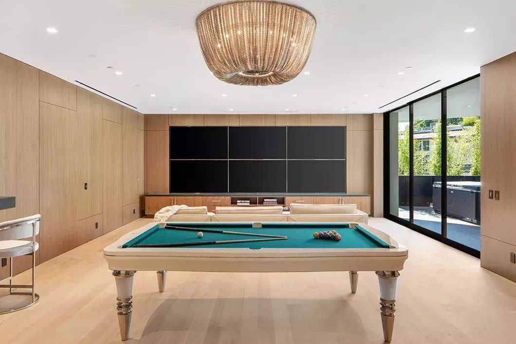 比佛利山庄奢华别墅，现代设计融入自然景观-60