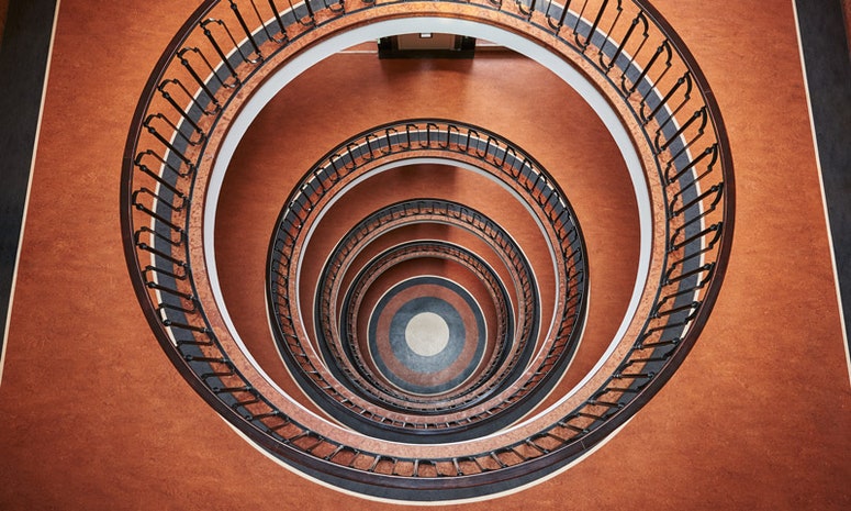 瑞士带混凝土螺旋楼梯的办公楼丨Hildebrand建筑事务所-10