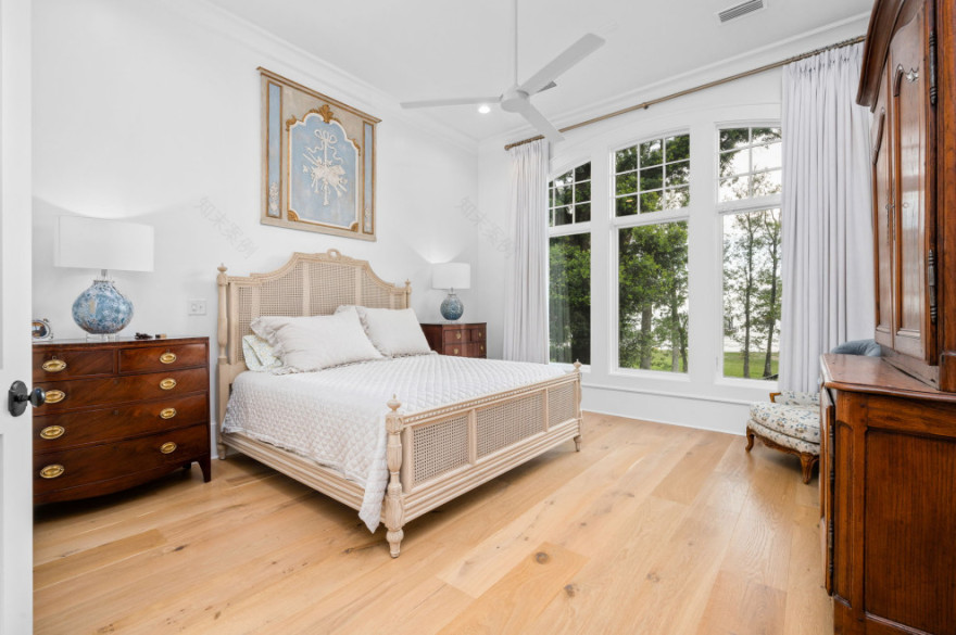 East Coast Inspired住宅设计丨美国阿拉巴马丨Bob Chatham Custom Home Design-54