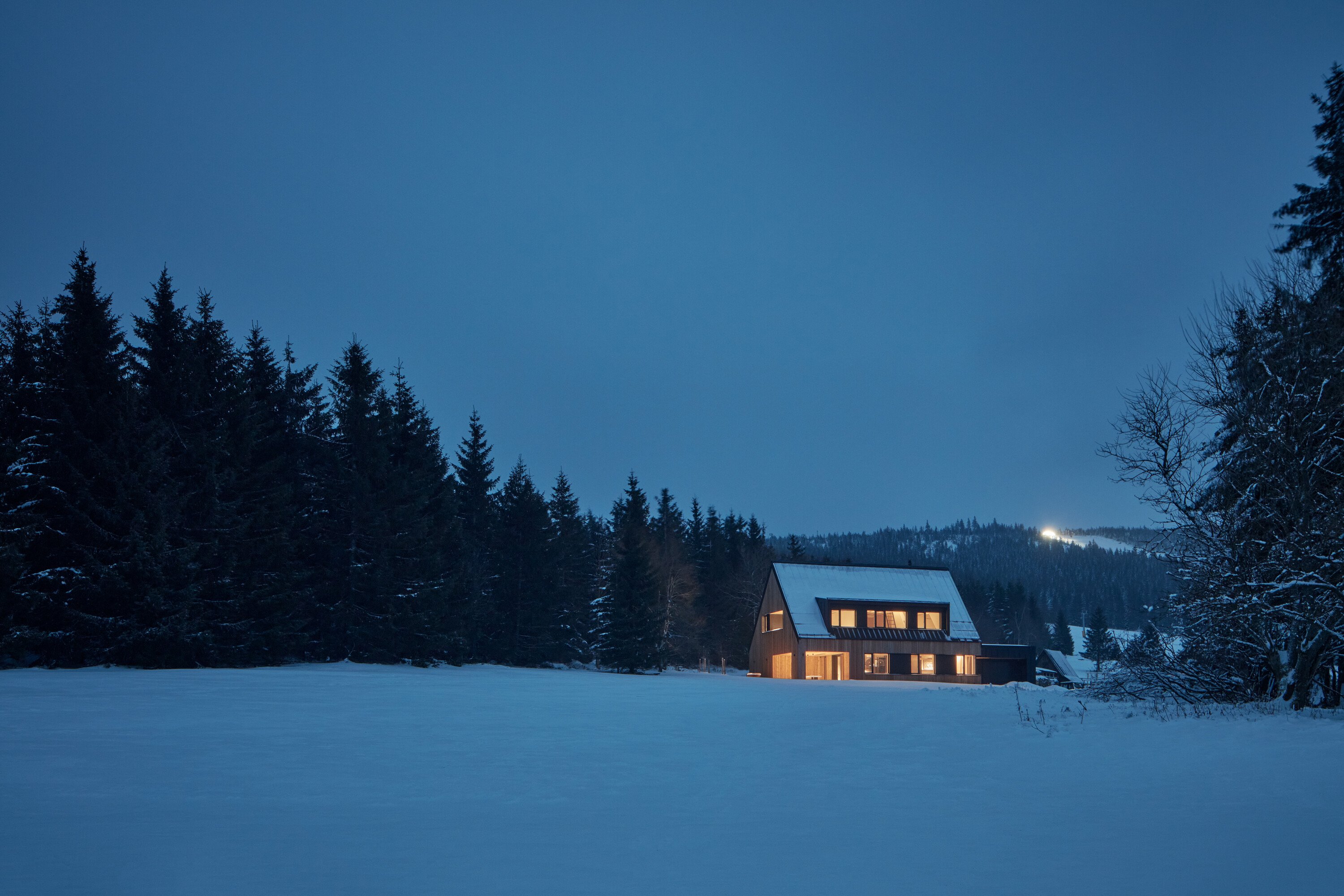 朝夕小屋丨捷克丨ADR-42