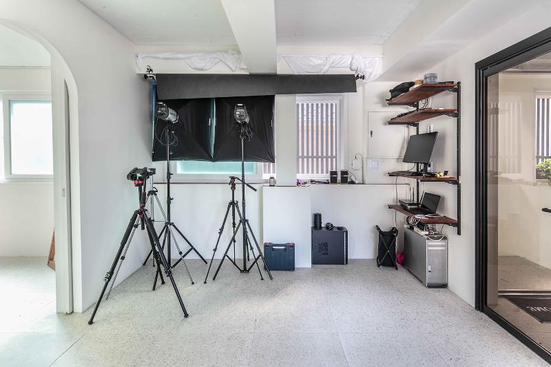 简约 16 坪摄影棚 突显空间美感-2