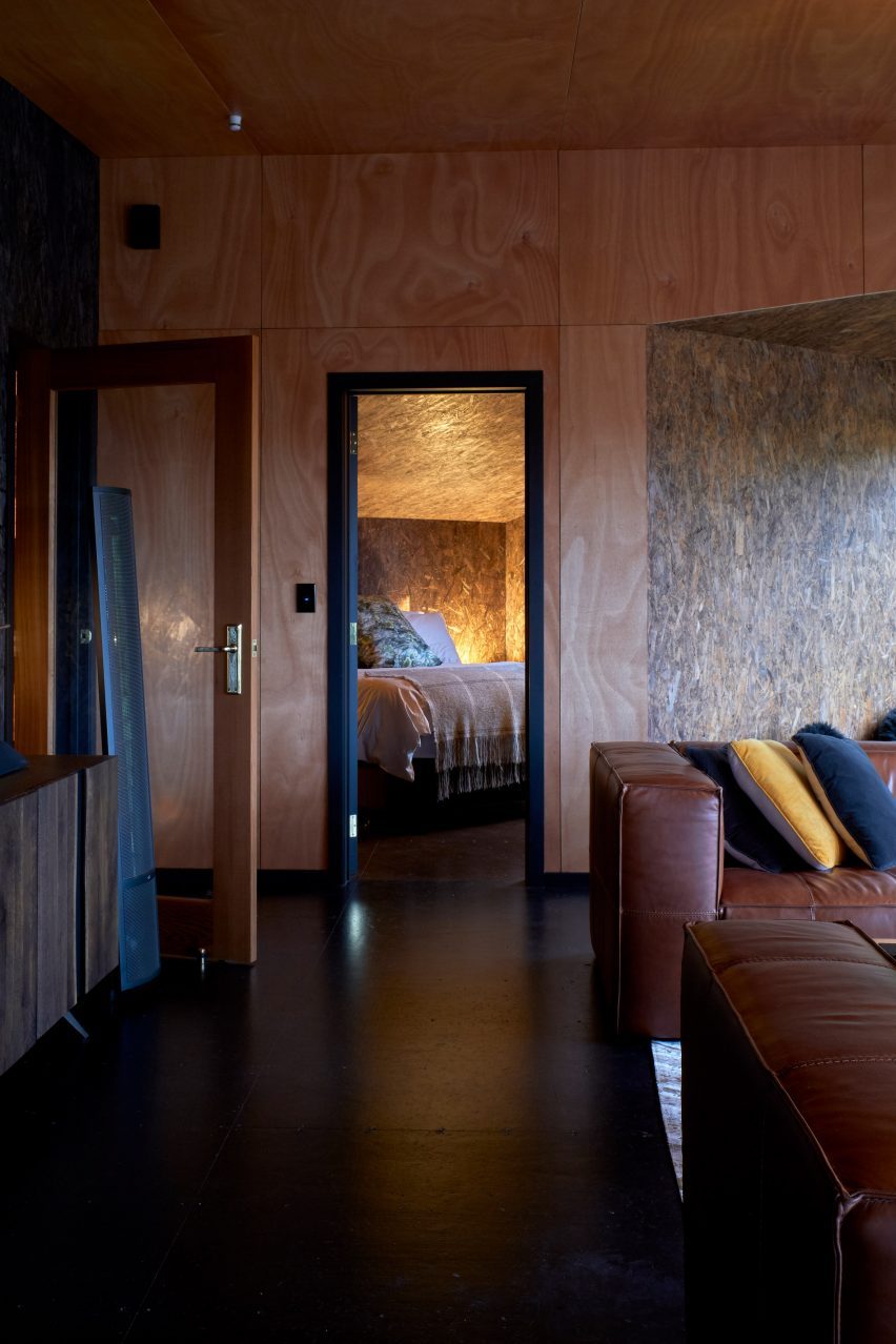 新西兰 Coast House · 与自然共生的现代海滨住宅丨Stacey Farrell-22