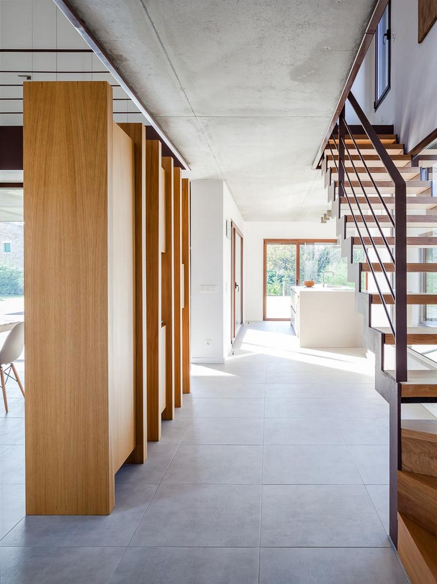 New Catalan House Inspired by the Old Farm Buildings-21