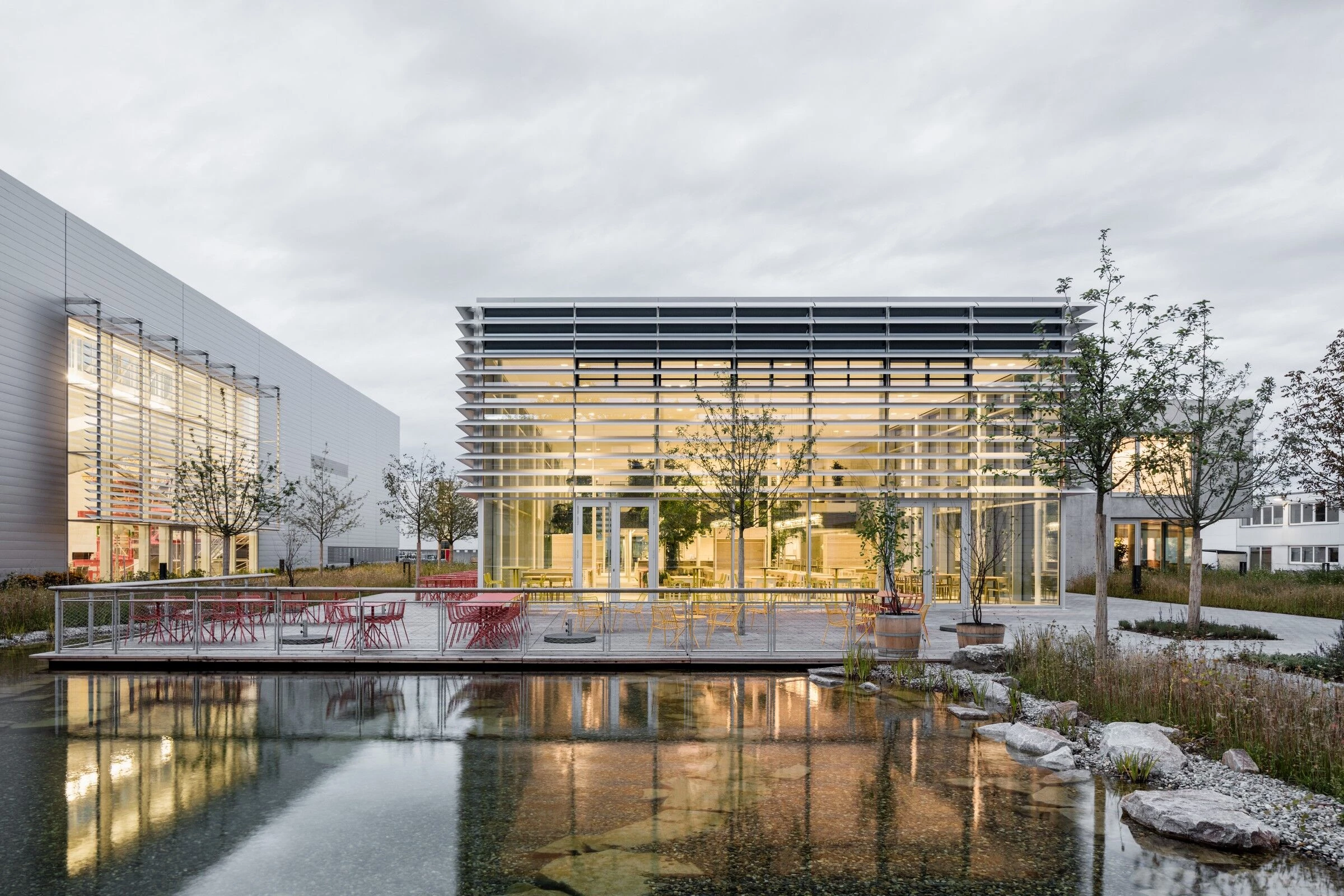 PERI Canteen · 德国南部现代工业风室内设计丨Studio ESW,Architekten Mühlich,Fink-29